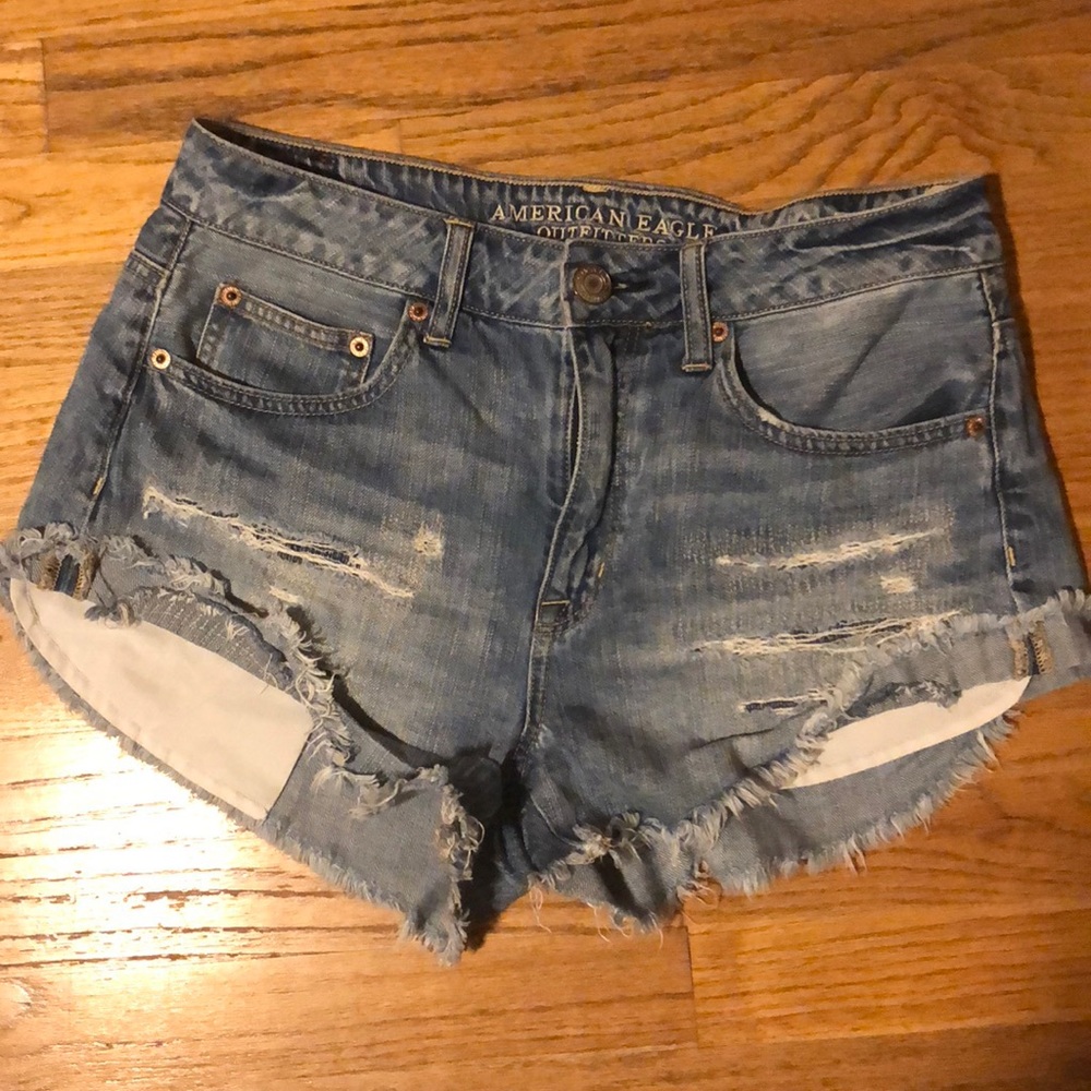 American Eagle High Rise Festival Shortie
